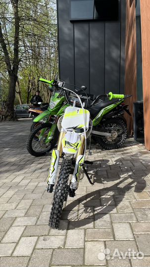 Новый детский питбайк Apex10 14/12 автомат