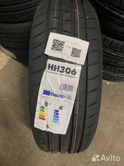 Headway HH306 245/40 R18 97W