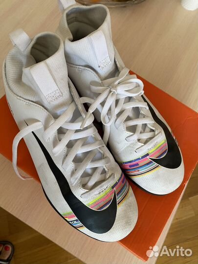 Футзалки nike