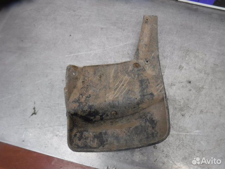 Брызговик задний левый Лада Калина 2 21127 2015