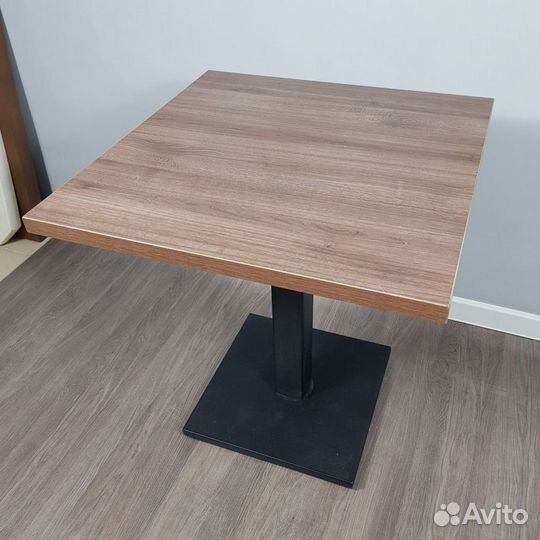 Стол