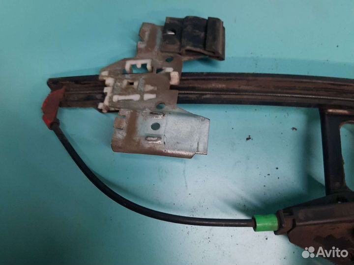Стеклоподъемник задний правый volkswagen golf 3