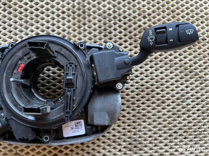 Коммутационный центр в рулевой SZL BMW5 E60