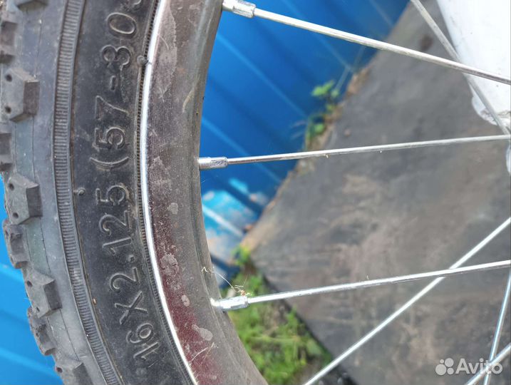 Детский велосипед 16