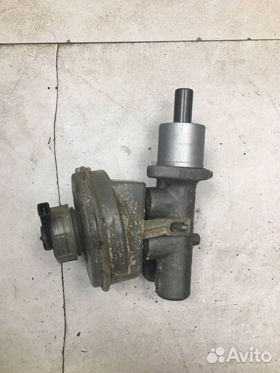 Главный тормозной цилиндр