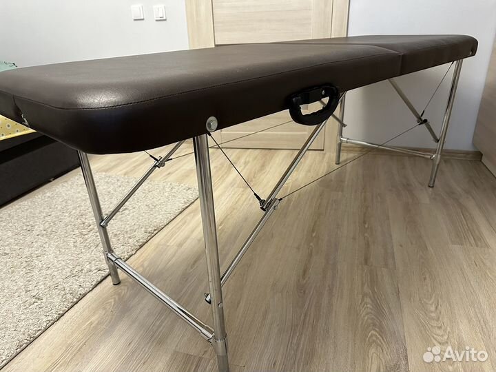 Кушетка,лампа и многое др.для наращивания ресниц