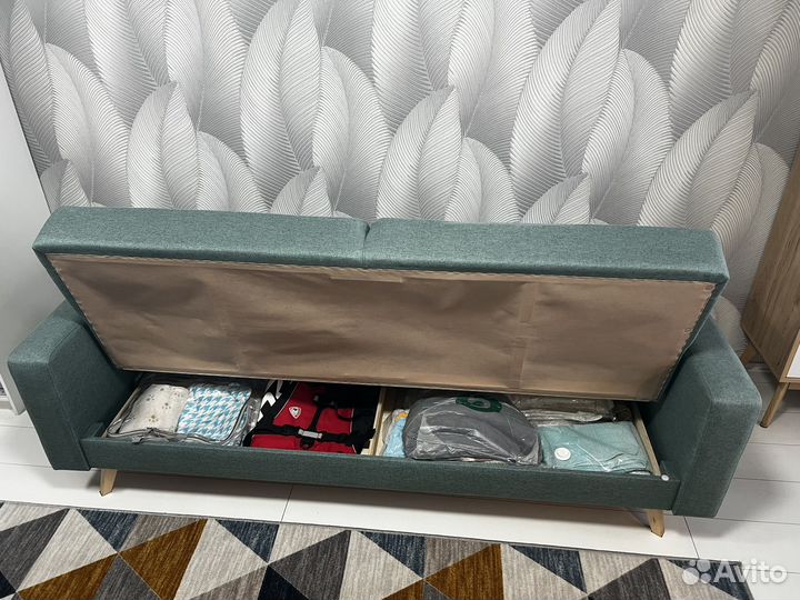 Диван бу Норман Скандика