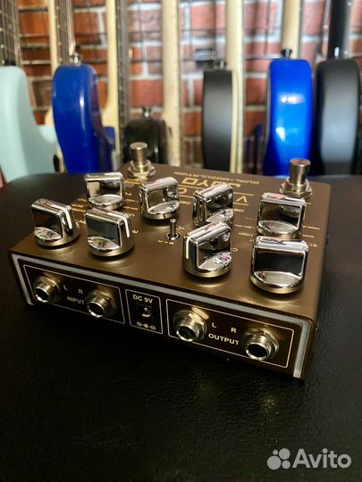 Педаль Эффектов с Двойной Модуляцией