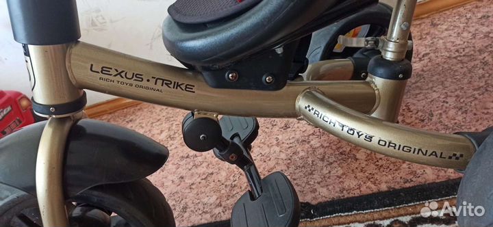 Детский велосипед с ручкой