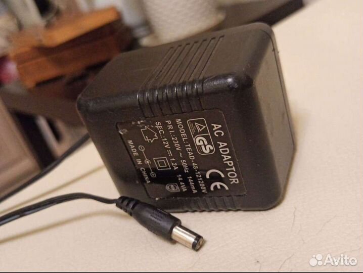 Зарядные устройства для мобильных телефонов и блок