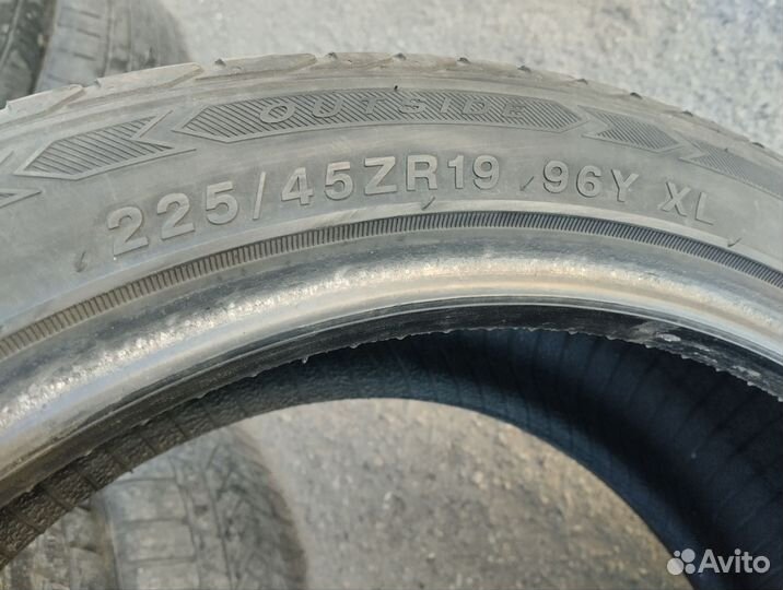 Sailun Atrezzo ZSR SUV 225/45 R19