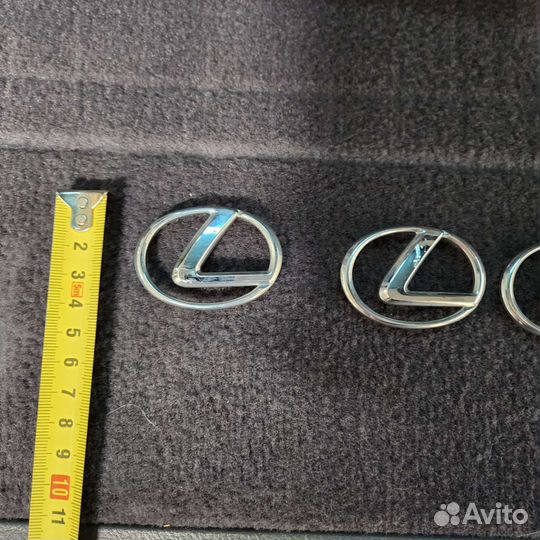 Эмблемы lexus для центральных колпаков дисков