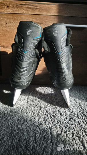 Коньки хоккейные