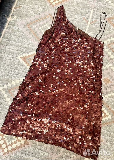 Новогоднее платье Mango