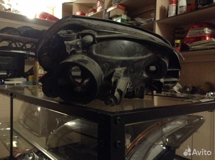 Фара левая бу хундай тусан 2004