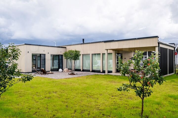 Дом 147,3 м² на участке 8,9 сот.