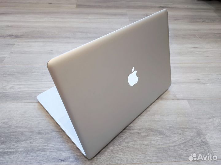 Ноутбук Macbook Pro 15 late 2011 i7/16 Гб