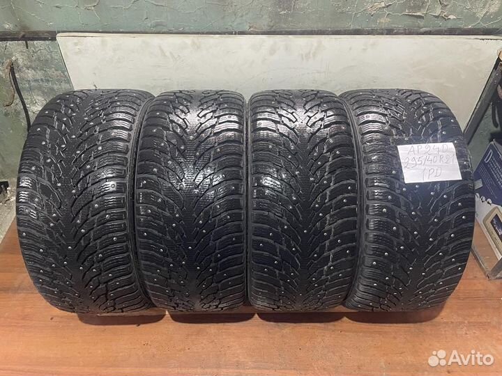 Nokian Tyres Hakkapeliitta 9 SUV 295/40 R21