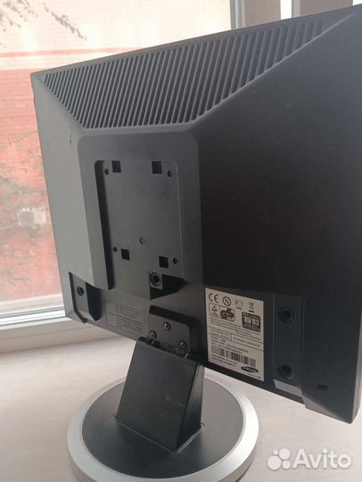 Монитор Samsung не рабочий