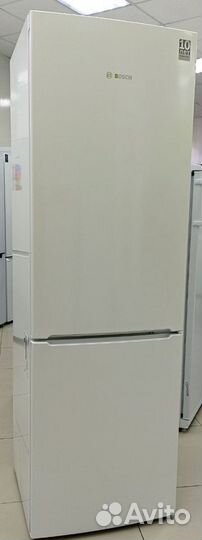 Холодильник Bosch KGV36NW1AR