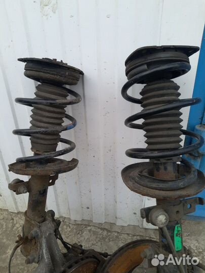 Амортизатор передний Renault Laguna lll M4R