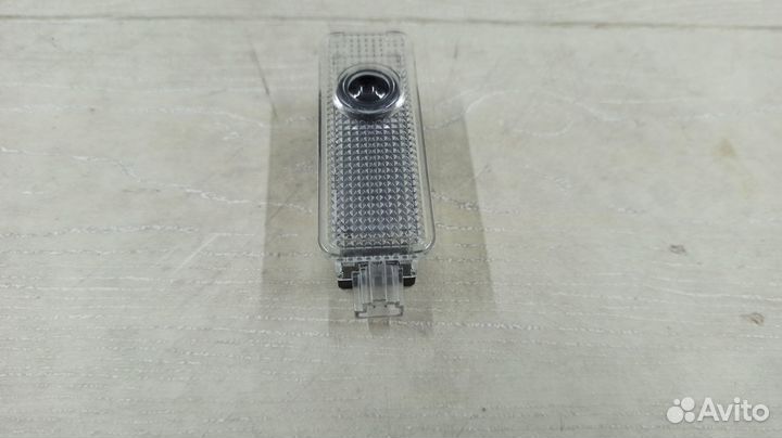 Плафон подсветки двери