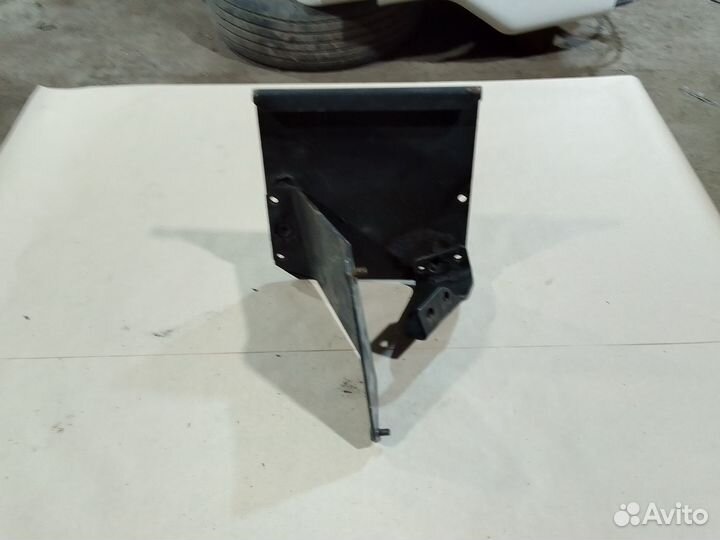 Кронштейн противооткатного упора Скания