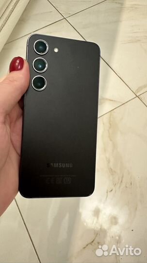 Samsung Galaxy S23, 8/256 ГБ