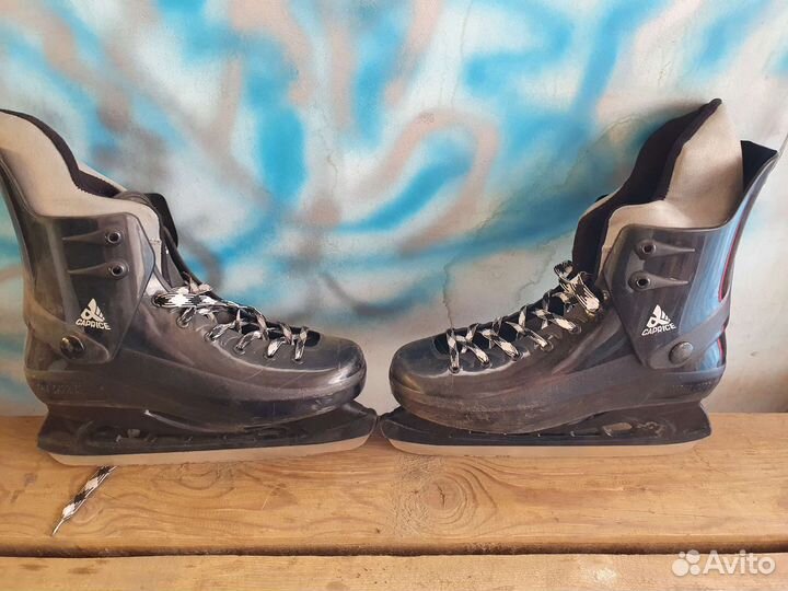 Коньки хоккейные