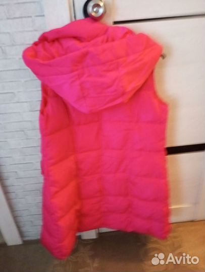 Жилетка на синтепоне женская