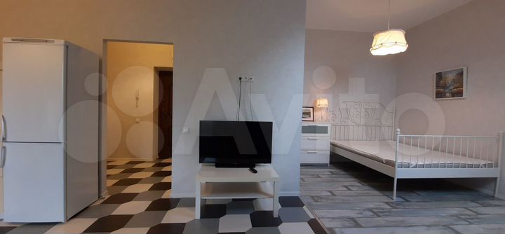 Квартира-студия, 42 м², 4/4 эт.