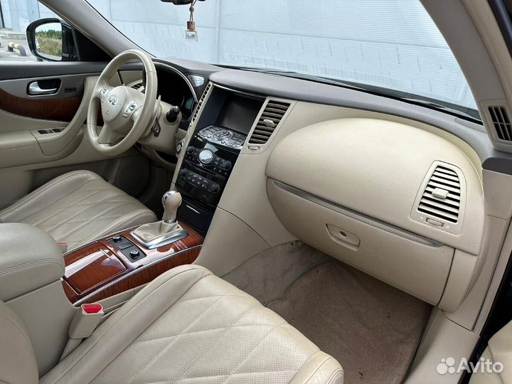 Infiniti QX70 3.0 AT, 2016, 77 930 км