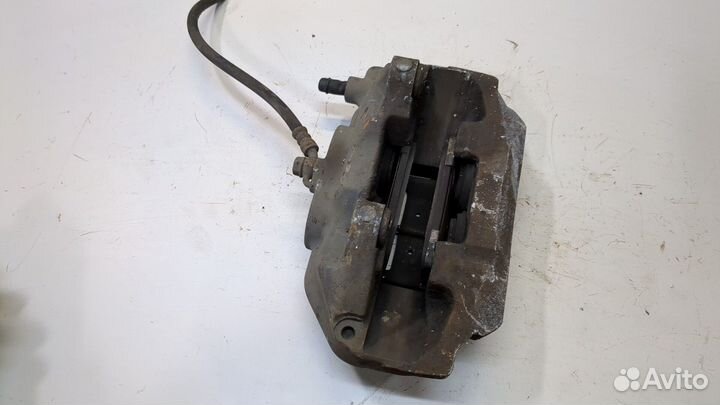 Суппорт левый передний Lexus GS, 2008