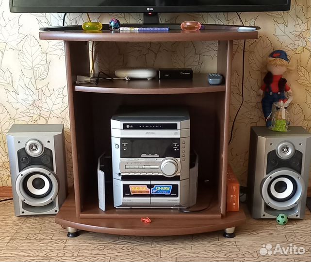 Телевизор LG flatron
