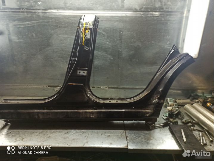 Порог со средней стойкой Infiniti Fx37