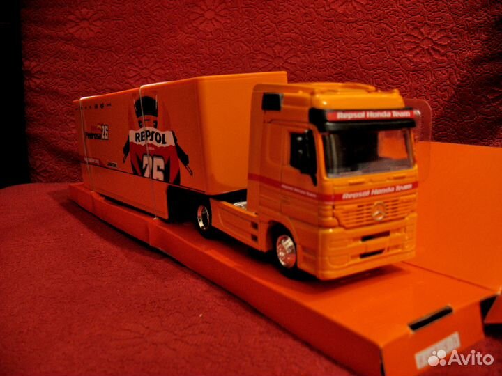 Коллекционная модель машины Mersedes Benz N27