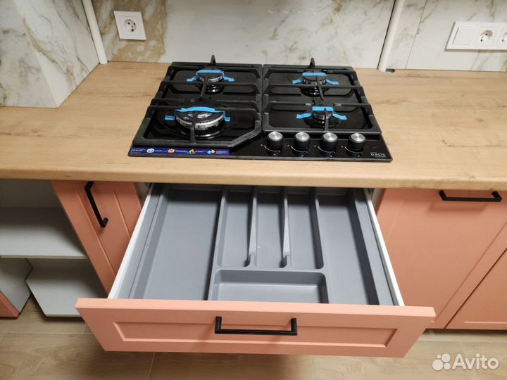 Кухонный гарнитур собственного производства