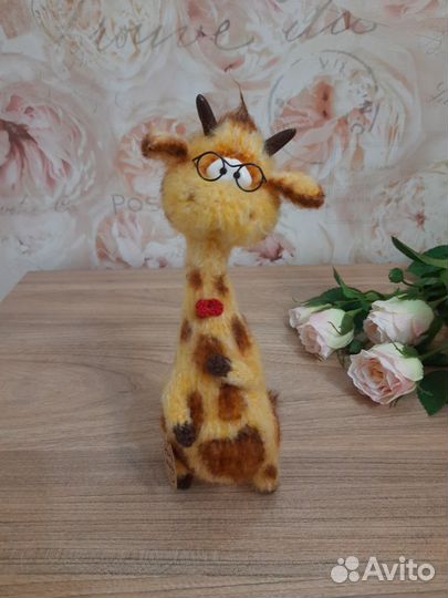Жираф - вязаная игрушка