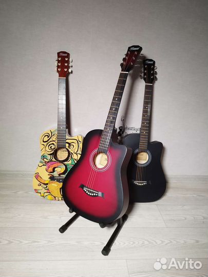 Акустическая гитара