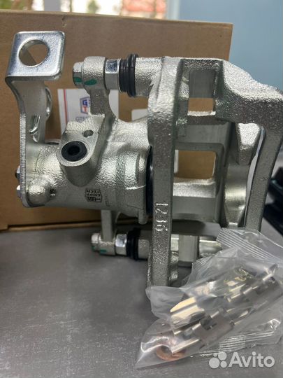 Задний суппорт (в сборе) Solaris / Rio