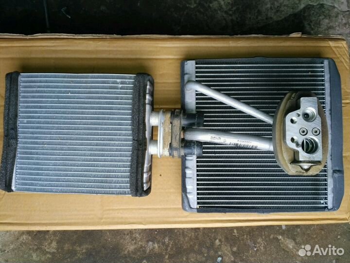 Шкода Фабиа Рапид радиатор печки