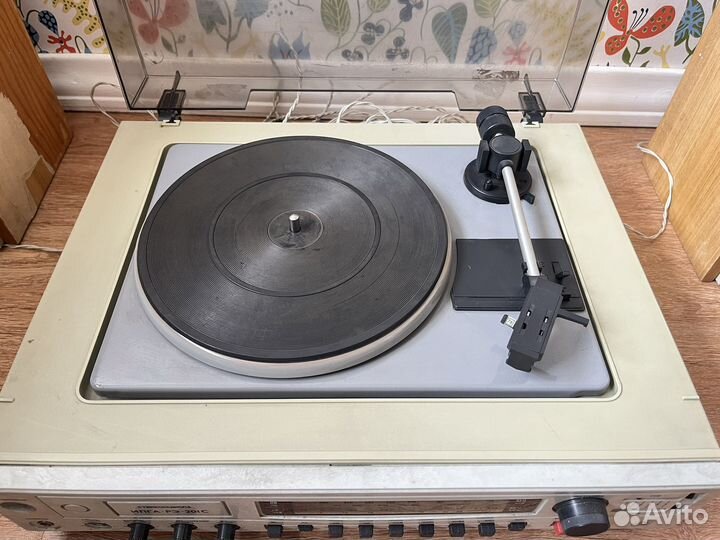 Проигрыватель илга 201С и колонки СССР