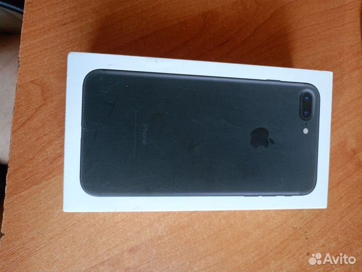 Коробка от iPhone 7 plus