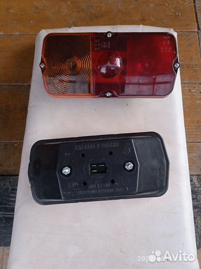 Задние габаритные огни