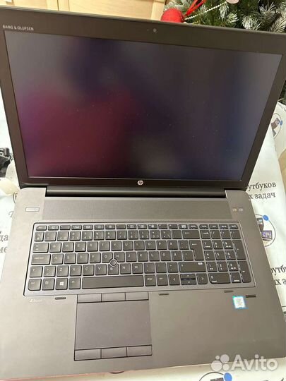 HP zbook 17 G4 core I7 7820HQ/32gb ram/512gb