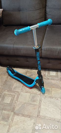Продам детский самокат