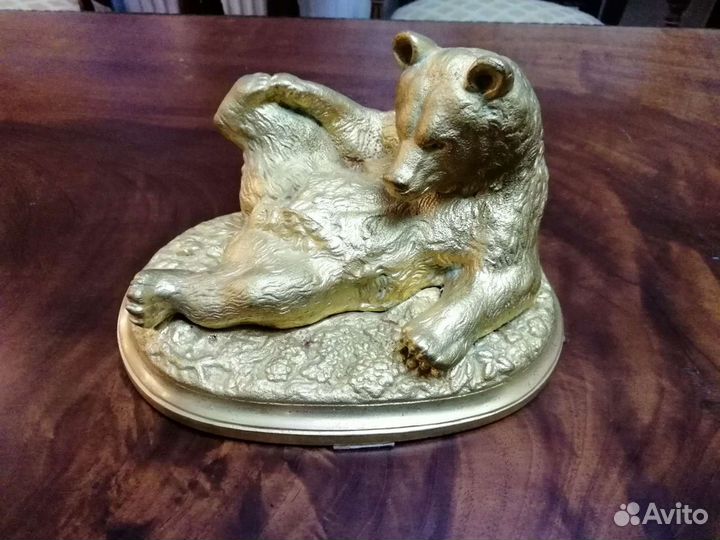 Медведь старинный фигура