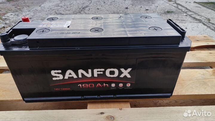 Аккумулятор 190 (1250A) Sanfox L+
