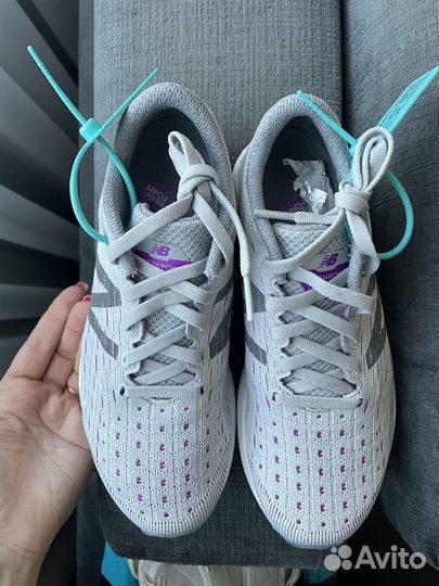 Кроссовки new balance