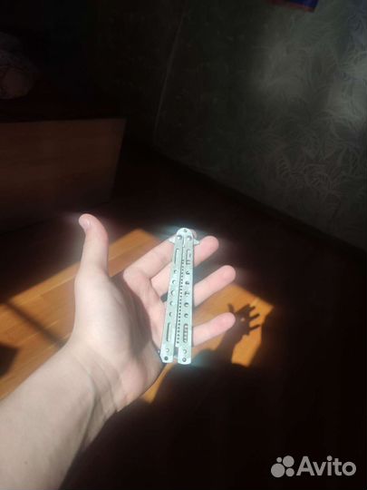 Нож бабочка расческа